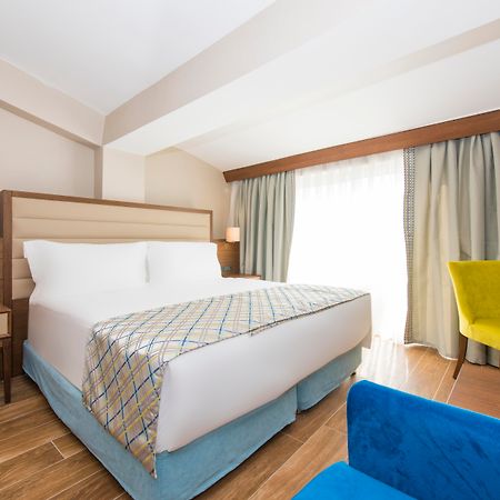 Ramada Plaza Antalya Hotel Bagian luar foto Deluxe Room